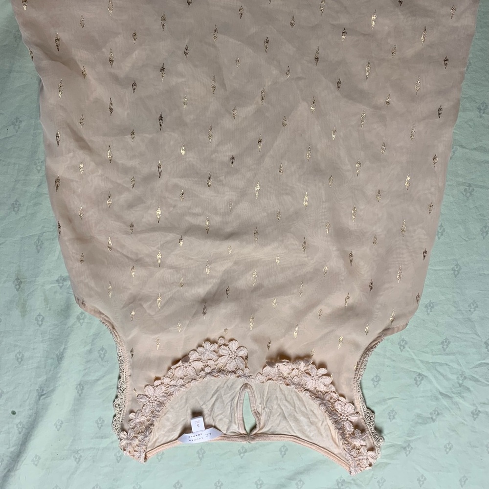 GENTLY WORN TANK